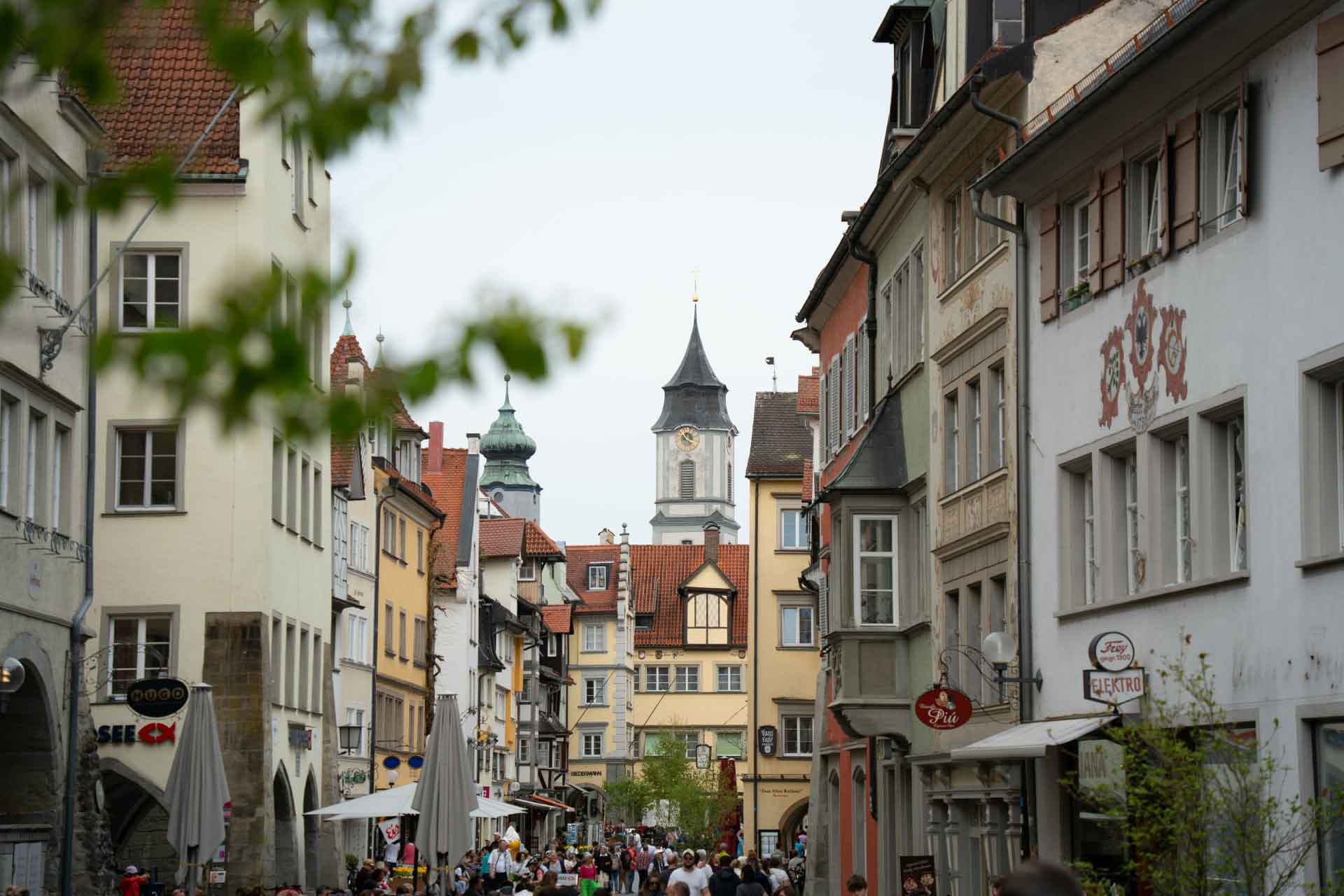Immo-am-Bodensee: Wohnen in Lindau - Blick vom Hafen auf die Insel